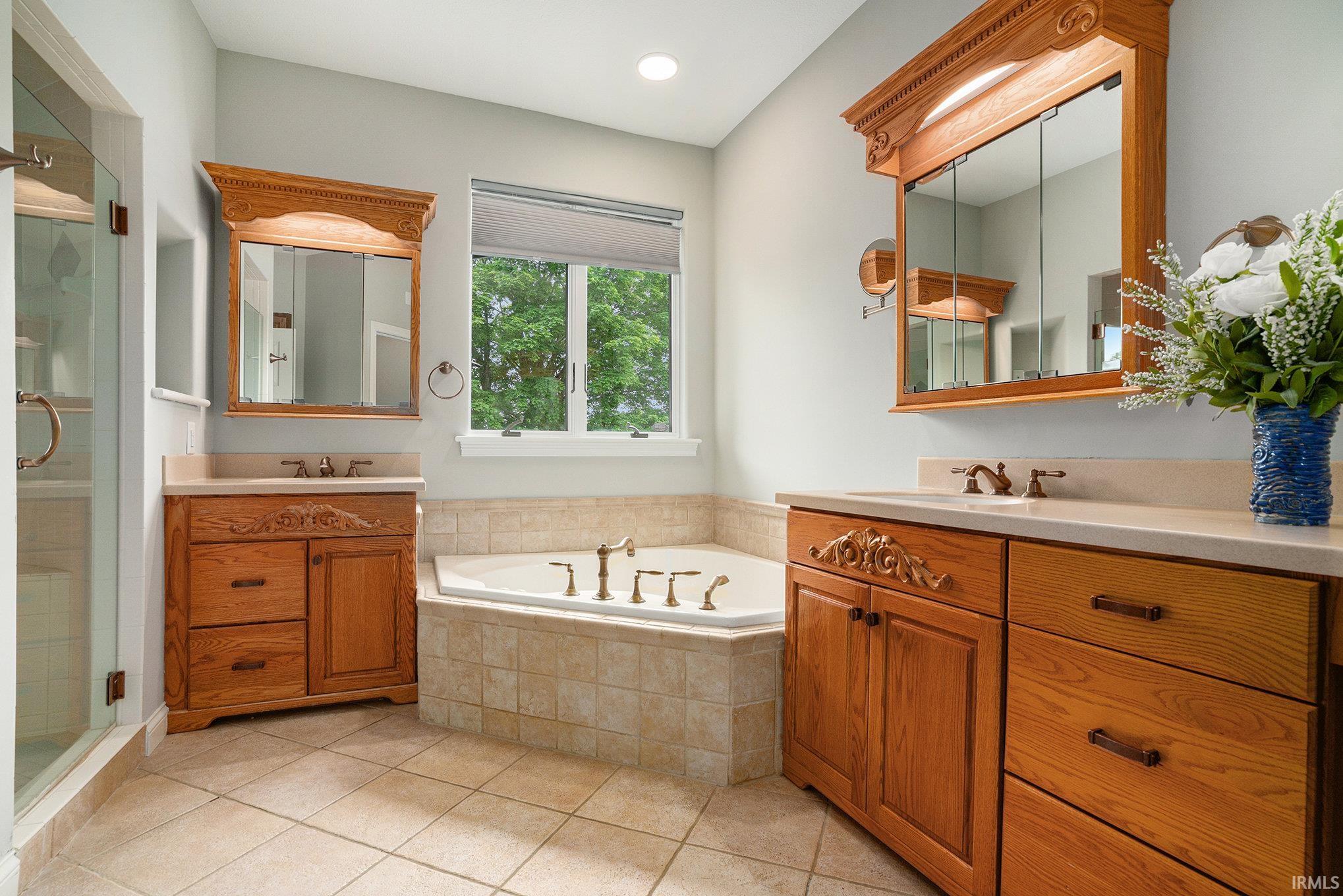 Bristol, Indiana 46507, United States, 4 Bedrooms Bedrooms, ,4 BathroomsBathrooms,Residential,Active,140272