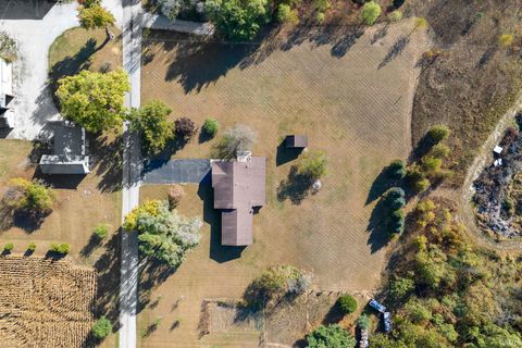Tiny photo for 441 W 350 N, Winamac, IN 46996 (MLS # 202541755)
