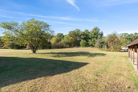 Tiny photo for 441 W 350 N, Winamac, IN 46996 (MLS # 202541755)