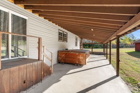 Tiny photo for 441 W 350 N, Winamac, IN 46996 (MLS # 202541755)