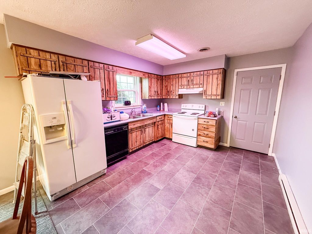 Photo of 5895 N SR 213, Windfall, IN 46076 (MLS # 202547590)