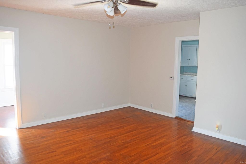 Photo of 932 Joan Avenue, Evansville, IN 47711 (MLS # 202610311)