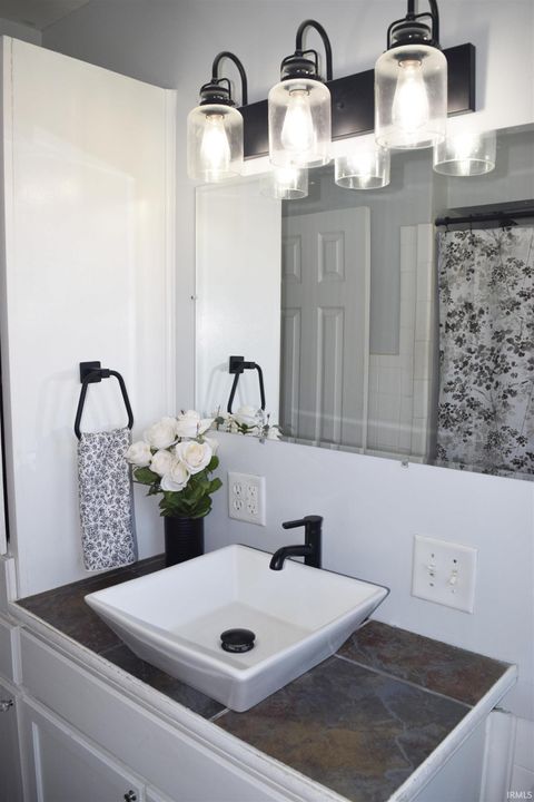 Tiny photo for 932 Joan Avenue, Evansville, IN 47711 (MLS # 202610311)