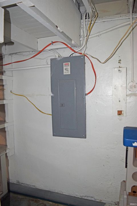 Tiny photo for 932 Joan Avenue, Evansville, IN 47711 (MLS # 202610311)