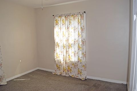 Tiny photo for 932 Joan Avenue, Evansville, IN 47711 (MLS # 202610311)