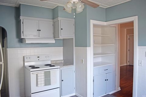 Tiny photo for 932 Joan Avenue, Evansville, IN 47711 (MLS # 202610311)