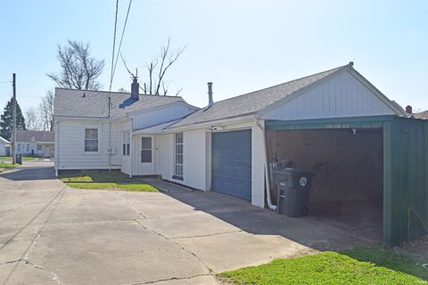 Tiny photo for 932 Joan Avenue, Evansville, IN 47711 (MLS # 202610311)