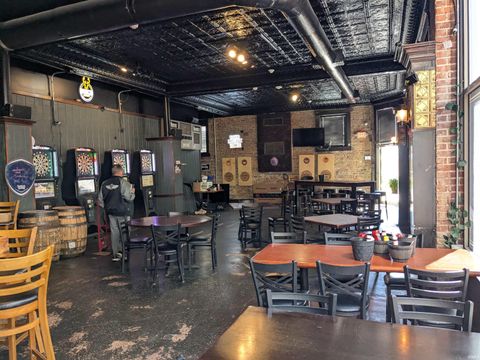 Tiny photo for 113 E Sycamore Street, Kokomo, IN 46901 (MLS # 202510601)