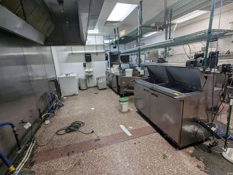 Tiny photo for 113 E Sycamore Street, Kokomo, IN 46901 (MLS # 202510601)