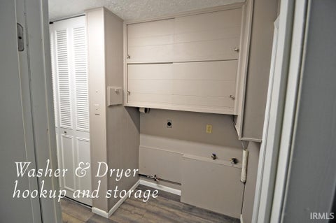 Tiny photo for 501 S Morton Street, Warsaw, IN 46590 (MLS # 202637935)
