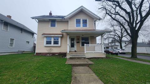 Photo of 4025 S Calhoun Street, Fort Wayne, IN 46807 (MLS # 202611320)