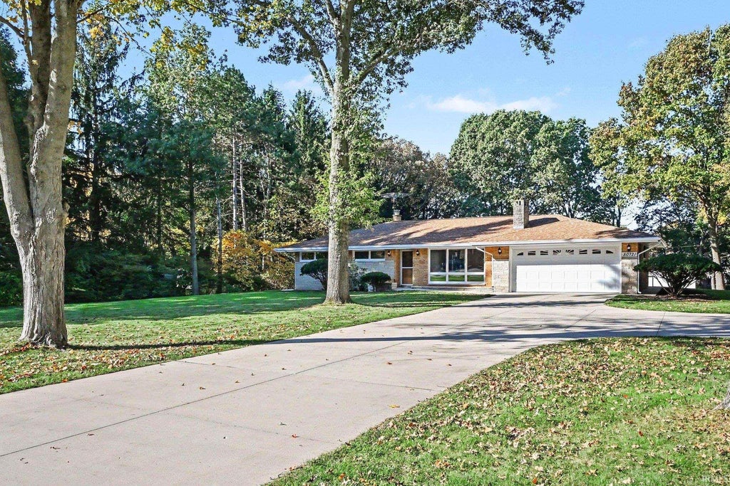 Photo of 50721 State Road 23, Granger, IN 46530 (MLS # 202644892)