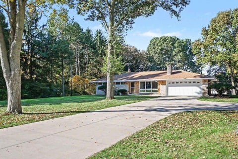 Tiny photo for 50721 State Road 23, Granger, IN 46530 (MLS # 202644892)
