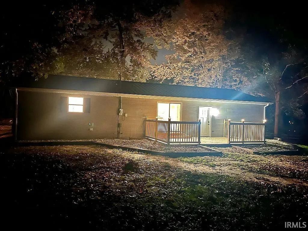 Photo of 2983 N Murphy Lane, Warsaw, IN 46582 (MLS # 202545046)