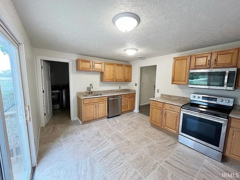 Photo of 2983 N Murphy Lane, Warsaw, IN 46582 (MLS # 202545046)