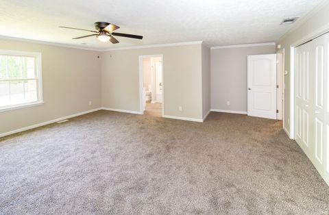Tiny photo for 6301 E Oak Street, Evansville, IN 47715 (MLS # 202618359)