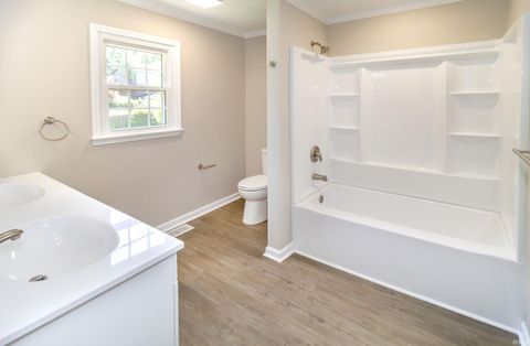 Tiny photo for 6301 E Oak Street, Evansville, IN 47715 (MLS # 202618359)