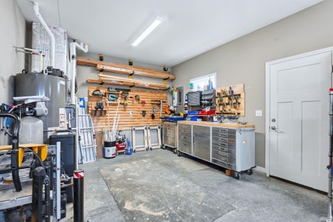 Tiny photo for 1179 Brewster Court, Huntertown, IN 46748 (MLS # 202637503)