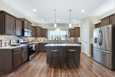 Tiny photo for 1179 Brewster Court, Huntertown, IN 46748 (MLS # 202637503)