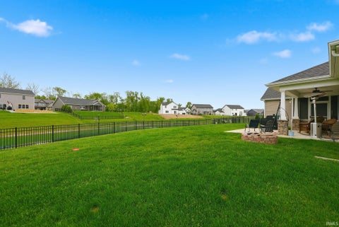 Tiny photo for 1179 Brewster Court, Huntertown, IN 46748 (MLS # 202637503)