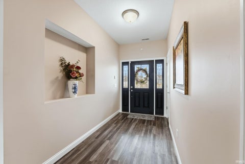 Tiny photo for 1179 Brewster Court, Huntertown, IN 46748 (MLS # 202637503)