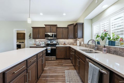 Tiny photo for 1179 Brewster Court, Huntertown, IN 46748 (MLS # 202637503)