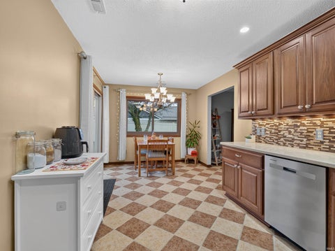 Tiny photo for 210 Knoll Ridge Boulevard, Kendallville, IN 46755 (MLS # 202642903)