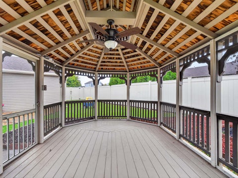 Tiny photo for 210 Knoll Ridge Boulevard, Kendallville, IN 46755 (MLS # 202642903)