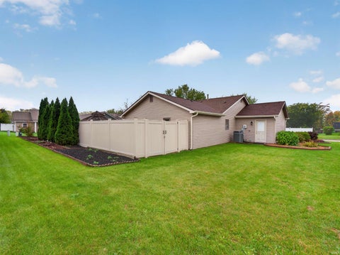 Tiny photo for 210 Knoll Ridge Boulevard, Kendallville, IN 46755 (MLS # 202642903)
