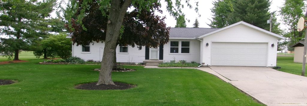 Photo of 1041 W 500 N Road, Decatur, IN 46733 (MLS # 202615846)
