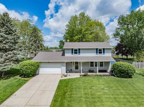 Photo of 8131 Welsch Drive, Fort Wayne, IN 46815 (MLS # 202616190)