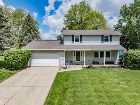 Tiny photo for 8131 Welsch Drive, Fort Wayne, IN 46815 (MLS # 202616190)
