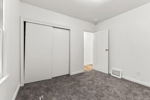 Tiny photo for 3105 Plaza Drive, Fort Wayne, IN 46806 (MLS # 202620591)