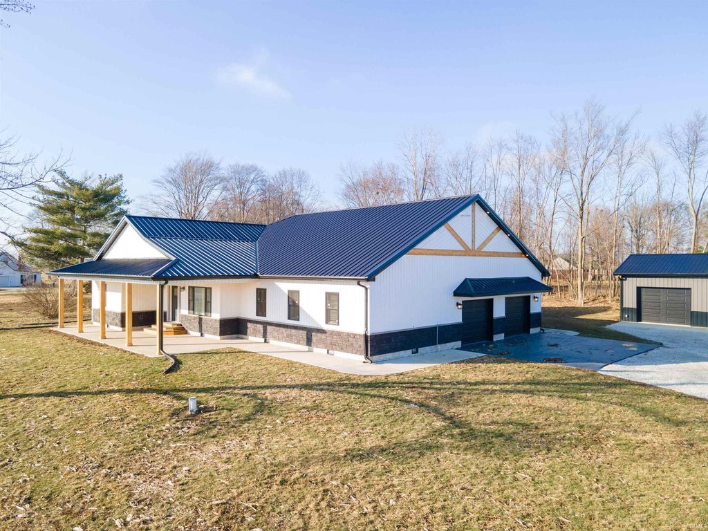 Photo of 5880 W 200 N, Marion, IN 46952 (MLS # 202600822)