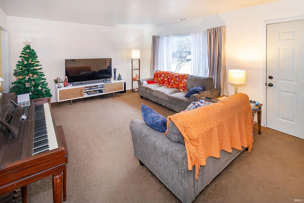 Photo of 5314 Chadwick Road, Evansville, IN 47710 (MLS # 202600107)