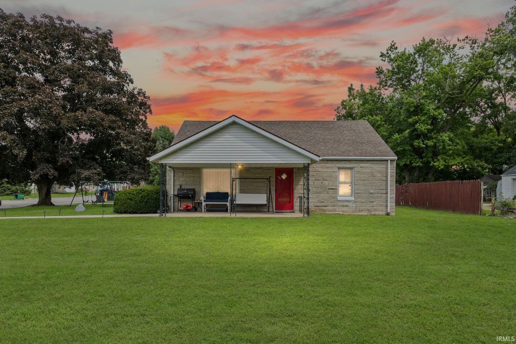 Photo of 201 N Meadow Lane, Monticello, IN 47960 (MLS # 202534808)