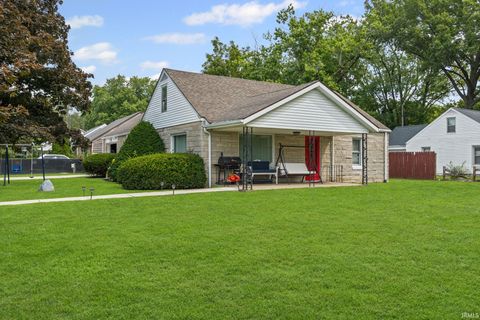 Tiny photo for 201 N Meadow Lane, Monticello, IN 47960 (MLS # 202534808)