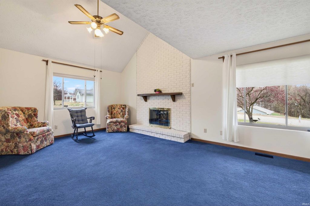 Photo of 466 David Drive, Bloomfield, IN 47424 (MLS # 202608894)