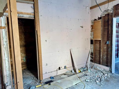 Tiny photo for 1010 Jefferson Street, Rochester, IN 46975 (MLS # 202549667)