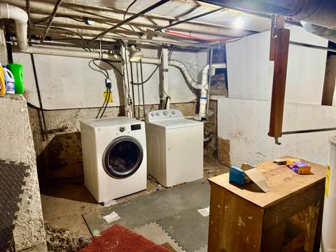 Tiny photo for 1010 Jefferson Street, Rochester, IN 46975 (MLS # 202549667)