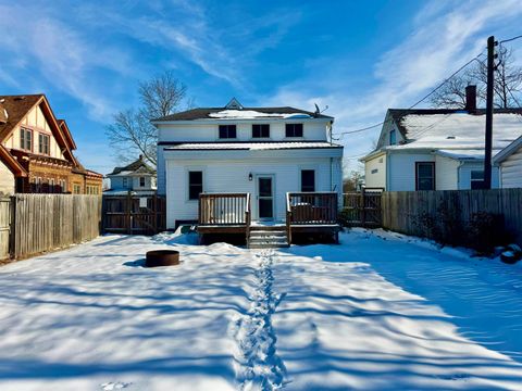 Tiny photo for 1010 Jefferson Street, Rochester, IN 46975 (MLS # 202549667)