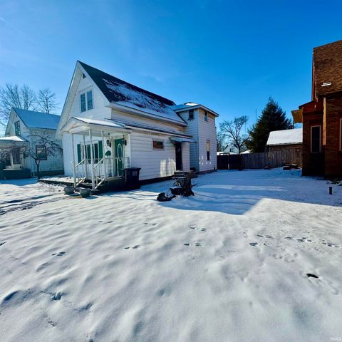 Tiny photo for 1010 Jefferson Street, Rochester, IN 46975 (MLS # 202549667)