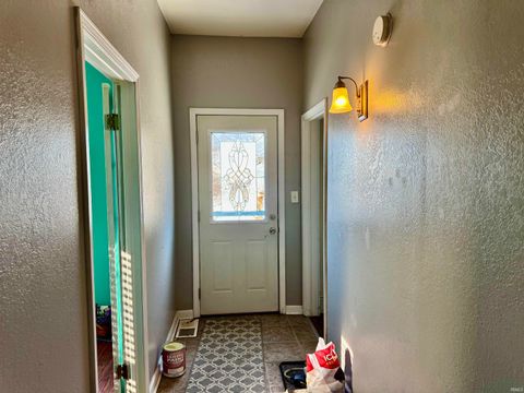 Tiny photo for 1010 Jefferson Street, Rochester, IN 46975 (MLS # 202549667)