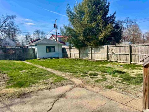 Tiny photo for 1010 Jefferson Street, Rochester, IN 46975 (MLS # 202549667)