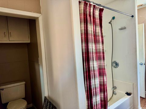 Tiny photo for 1010 Jefferson Street, Rochester, IN 46975 (MLS # 202549667)