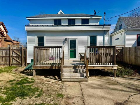 Tiny photo for 1010 Jefferson Street, Rochester, IN 46975 (MLS # 202549667)