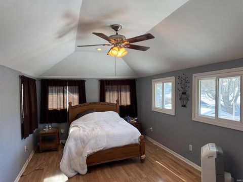 Tiny photo for 1010 Jefferson Street, Rochester, IN 46975 (MLS # 202549667)