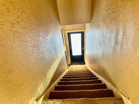 Tiny photo for 1010 Jefferson Street, Rochester, IN 46975 (MLS # 202549667)