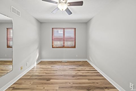 Tiny photo for 2204 Sunrise Avenue, Lafayette, IN 47904 (MLS # 202600872)