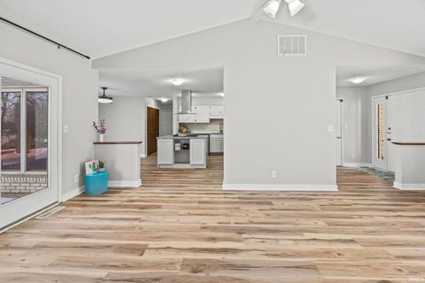 Tiny photo for 2204 Sunrise Avenue, Lafayette, IN 47904 (MLS # 202600872)